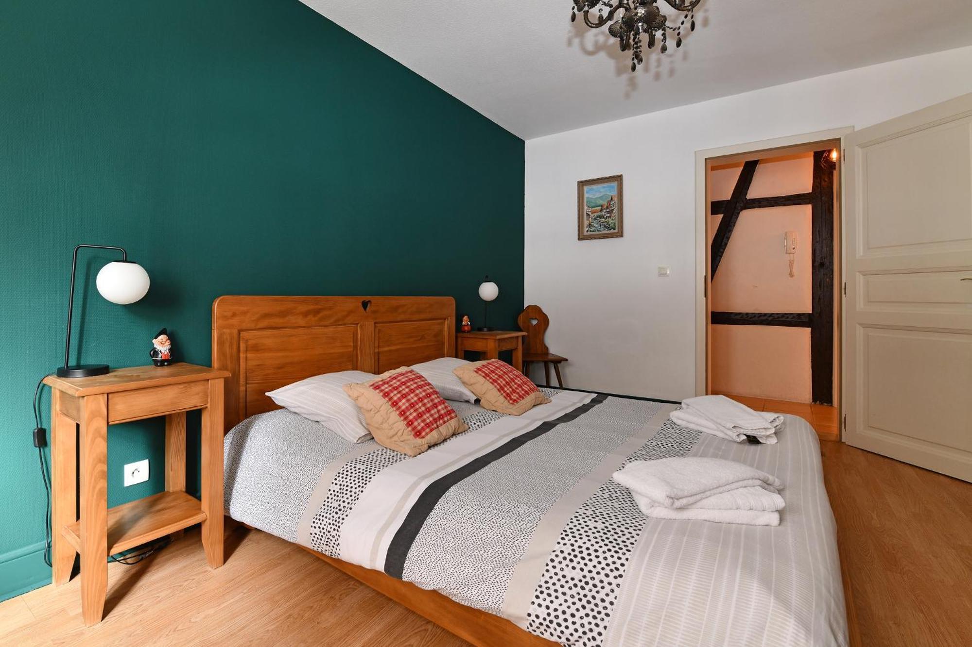 Au Nid D'Hirondelles Apartment Ribeauville  Luaran gambar