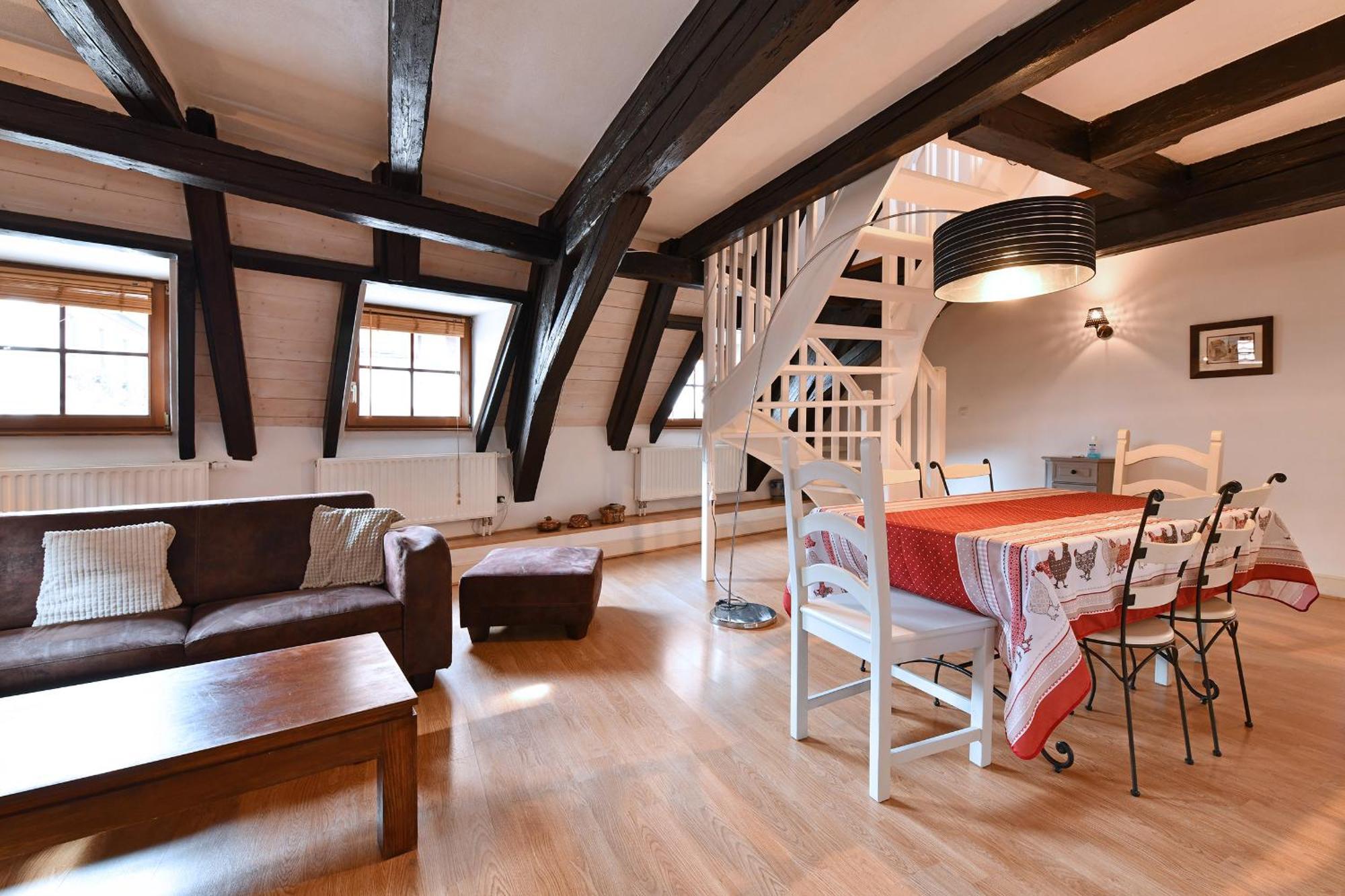 Au Nid D'Hirondelles Apartment Ribeauville  Luaran gambar